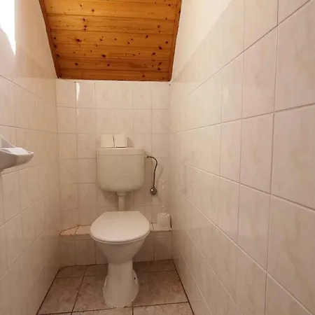 Two-bedroom Near 3 Lägenhet Siófok